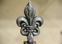 Fleur-de-Lis Wine Stopper